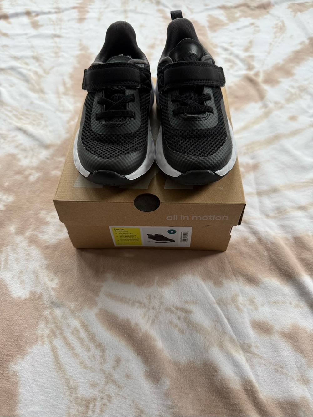All In Motion T9 Sneakers